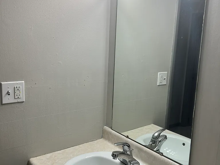 2440 Shaker Ct — Photo 5