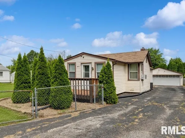 211 29th Ave, East Moline, IL 61244