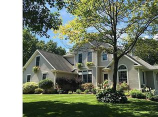 9156 Boulder Ridge Ct, Portland, MI 48875