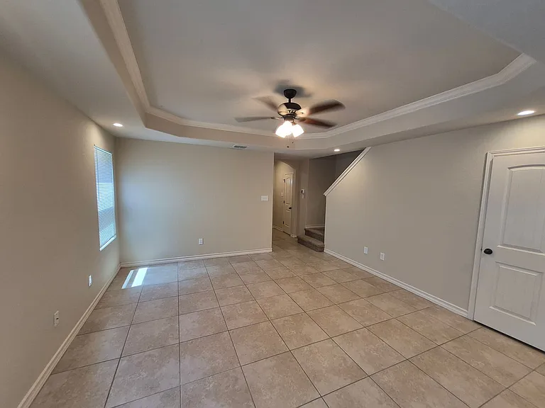 7014 Lakeview Dr #102 — Photo 6