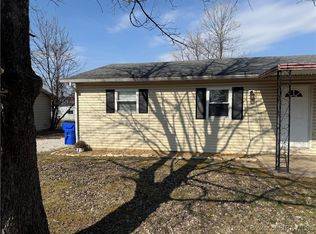 920 Church St NE, Palmyra, IN 47164