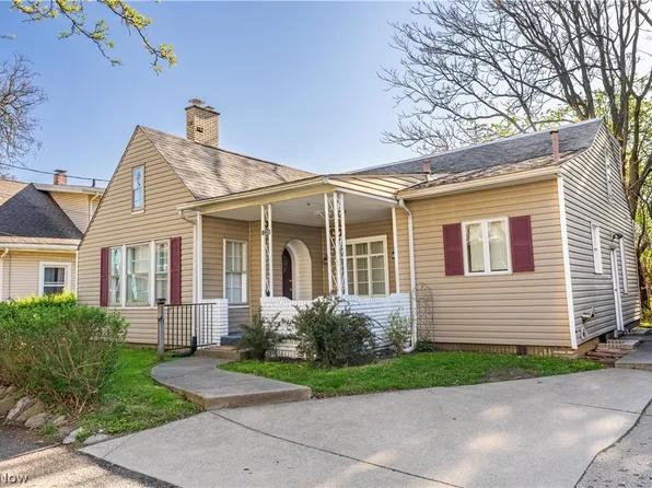 1226 Ford Ct NW, Canton, OH 44708