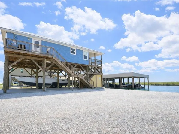 682 Martin Ln, Port Sulphur, LA 70083