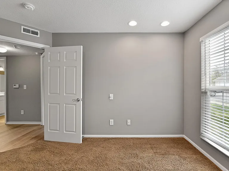 Heritage Glen — Photo 31