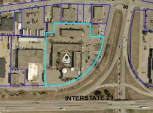 1401 Zenith Dr, Sioux City, IA 51103