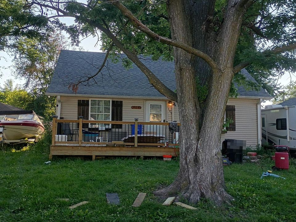 1st image of 109 S Webster St
