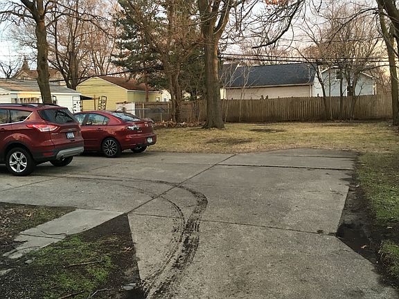 View of back yard from drive