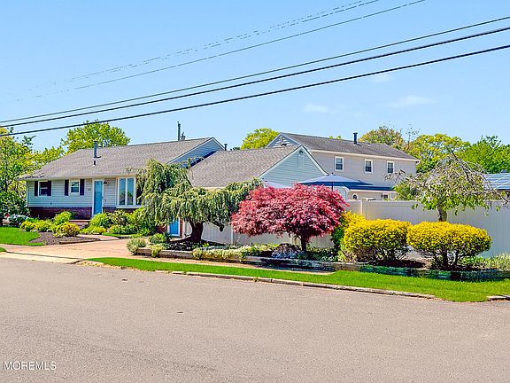5th image of 1625 Jackson Street