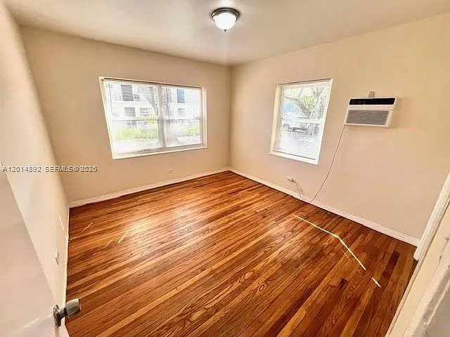 700 NE 85th St #15 — Photo 4