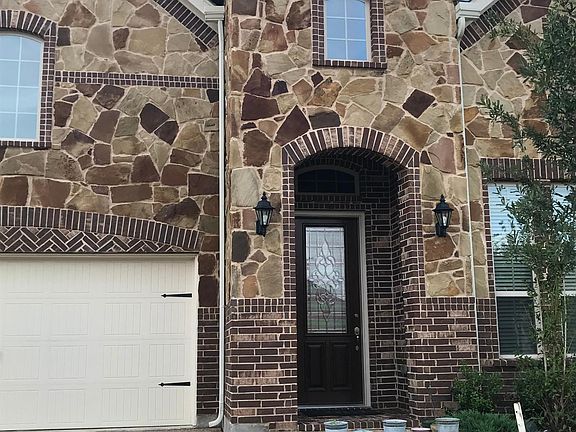 4th image of 2306 Prairie Glen St