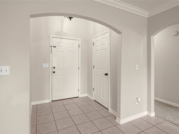 4th image of 340 Beasley Dr
