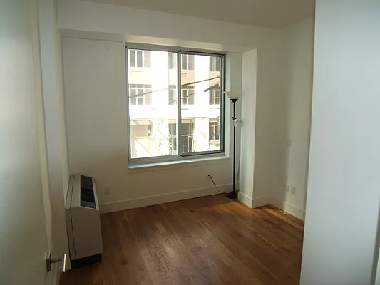 Rented by Joel Weisz, LREB | media 13