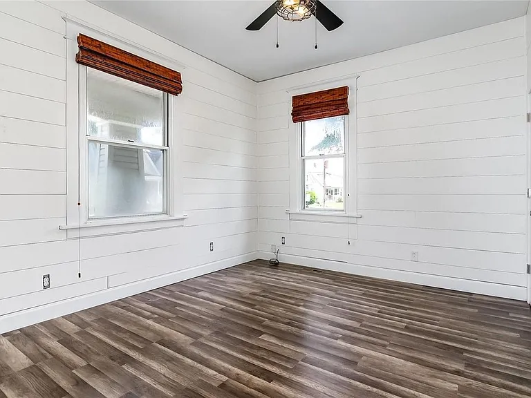 412 N Aurora St — Photo 40