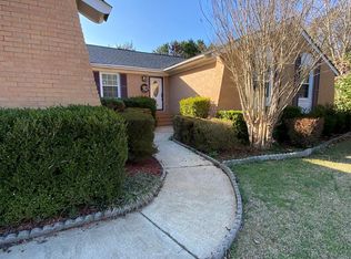 108 Kenilworth Dr, Greenwood, SC 29649