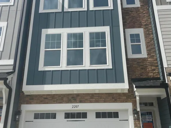 2207 Lambert Rd #69, Cary, NC 27519