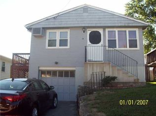 14 Link St, North Providence, RI 02911