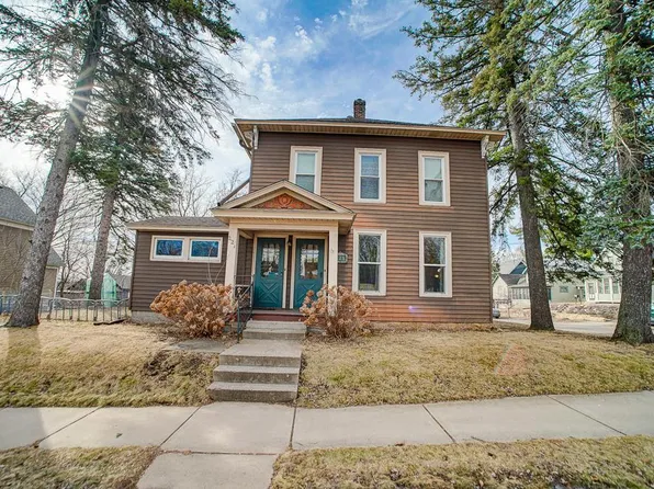221 Laurel St W, Stillwater, MN 55082