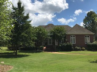 1640 Larkspur Cir, Tupelo, MS 38801