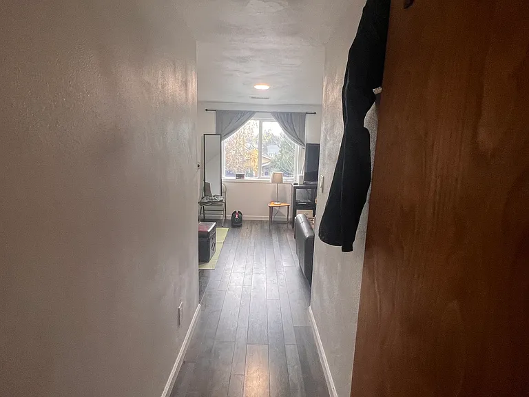 4515 Yakima Ave #1/2 — Photo 8