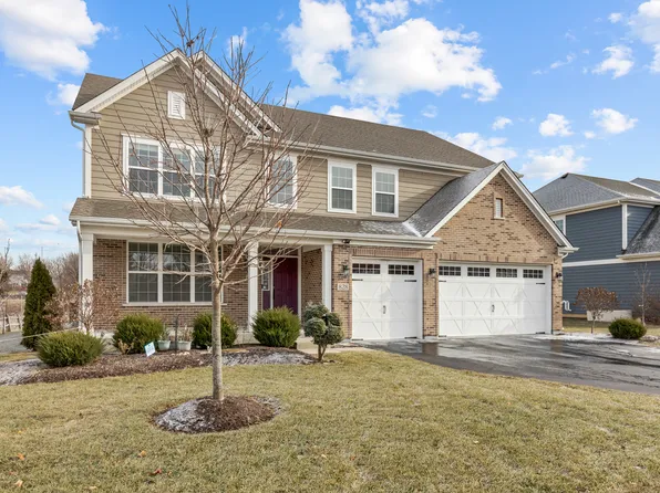 828 Heatherfield Cir, Naperville, IL 60565