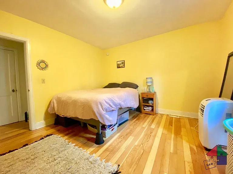 110 Northfield St #4 — Photo 6