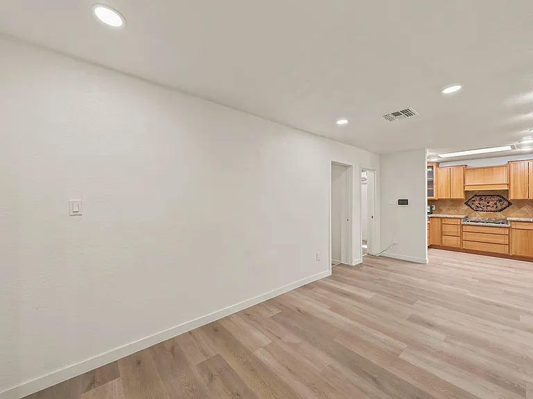W Butler Dr — Photo 10