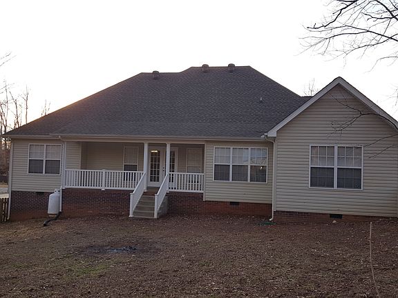 4th image of 1326 Tannahill Way