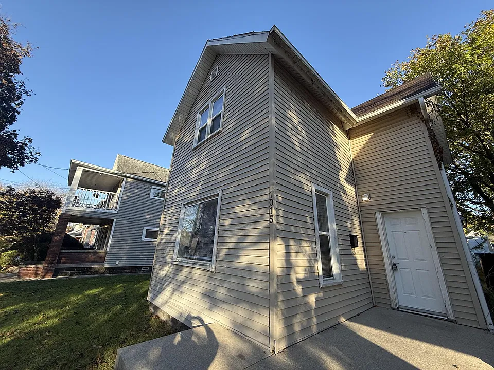1015 Dayton St SW #1015D