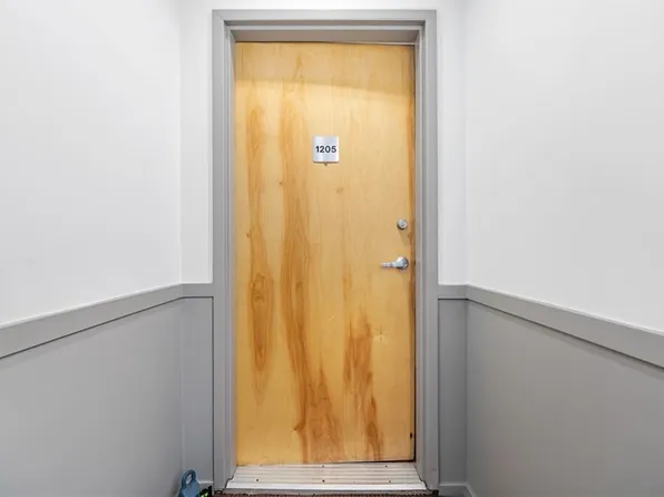 2107 Grand 1205 Blvd, Kansas City, MO 64108