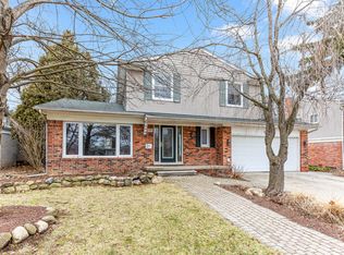 1698 Lexington St, Plymouth, MI 48170
