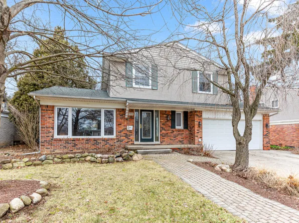 1698 Lexington St, Plymouth, MI 48170