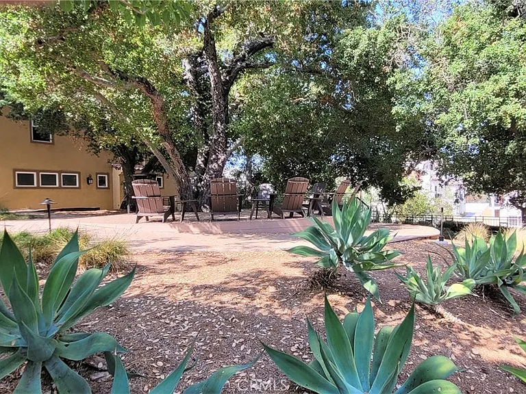 278 S Arroyo Dr #D — Photo 12