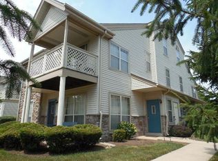 2202 Foxmeadow Dr BUILDING 22, Royersford, PA 19468