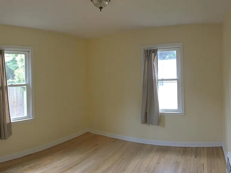 609 Ostemo Pl — Photo 12