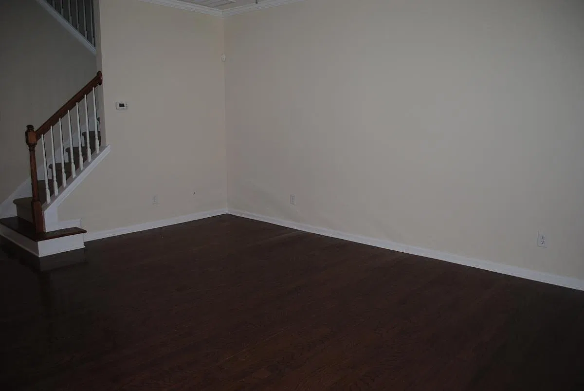 3 bed, 2.5 bath, 1601 sqft, $1,875 — Photo 3