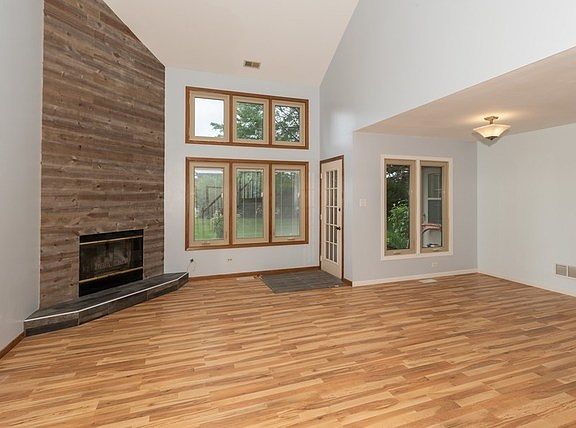 2nd image of 17122 Jeremy Ln