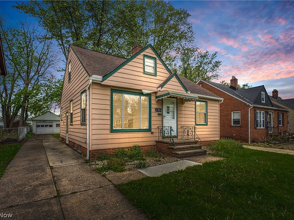 1st image of 2303 Tuxedo Ave