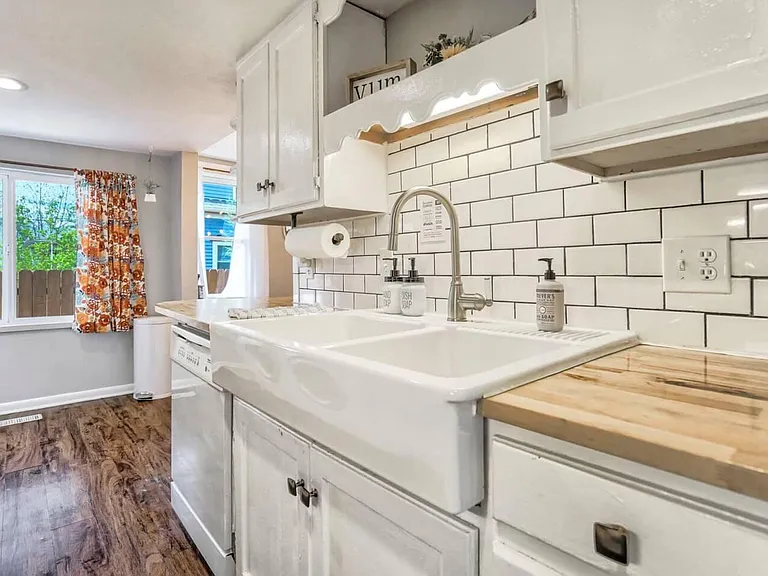 815 E Cache La Poudre St #A — Photo 30