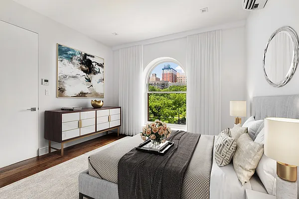 Rented by Compass | media 23