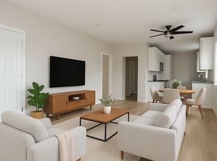 2120 E 7th St #6, Long Beach, CA 90804