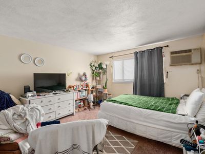 596 Boston Post Rd E APT 13, Marlborough, MA, 01752