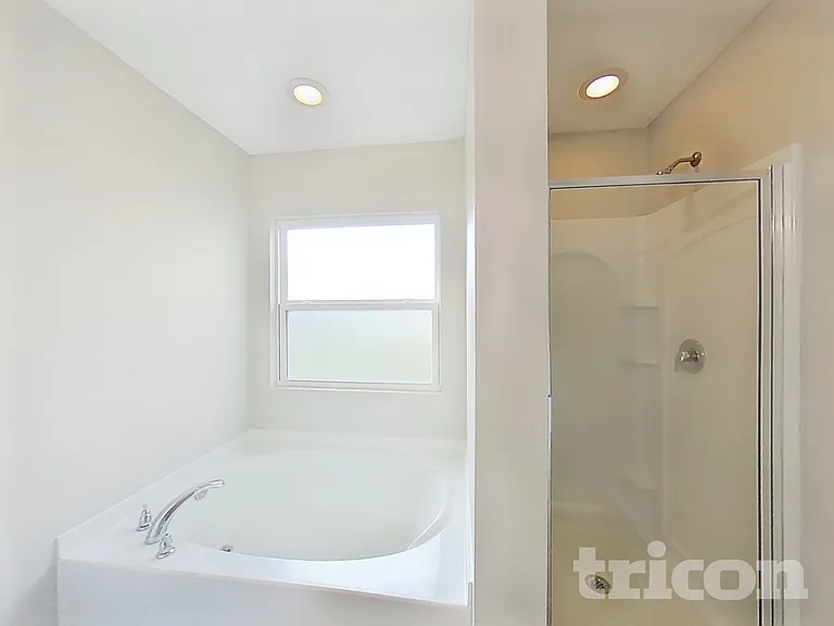 1352 Biscayne Grove Ln — Photo 9