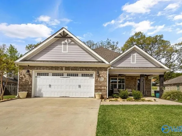 233 Dustin Ln NW, Madison, AL 35757