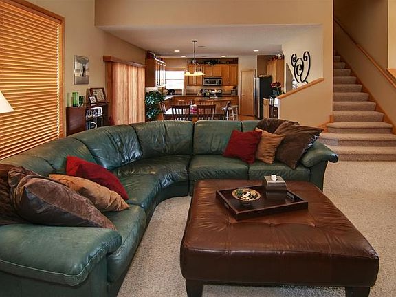 5th image of 2985 Glacier Dr