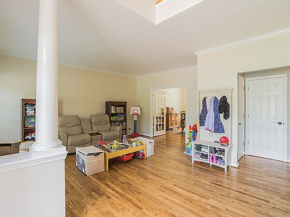 3rd image of 1662 Eagle Trace Dr