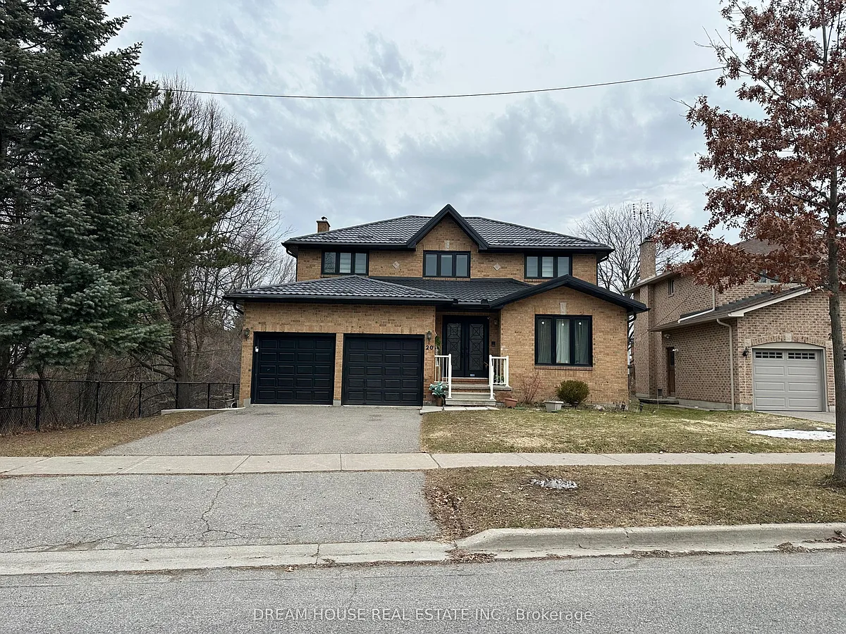 Photo 1 of 13 - 20 Harold St - Whitby, ON Primary Photo - 20 Harold St