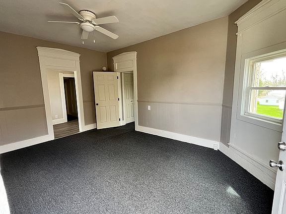2nd image of 514 E Main St #A