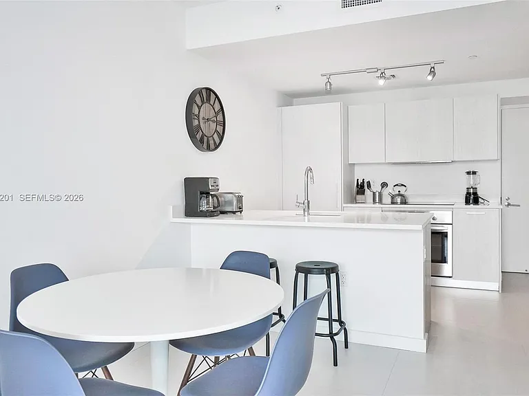 501 NE 31st St #702 — Photo 13