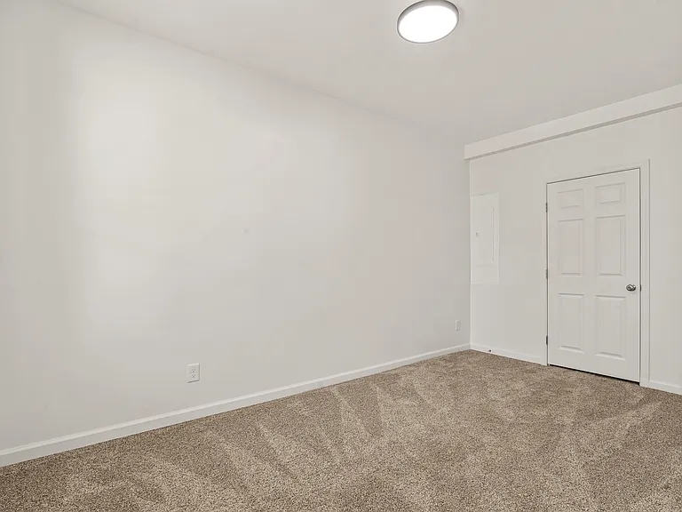 753 W Washington St #A — Photo 13