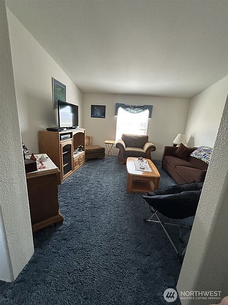 2nd image of 122 Yucca Place SW #487